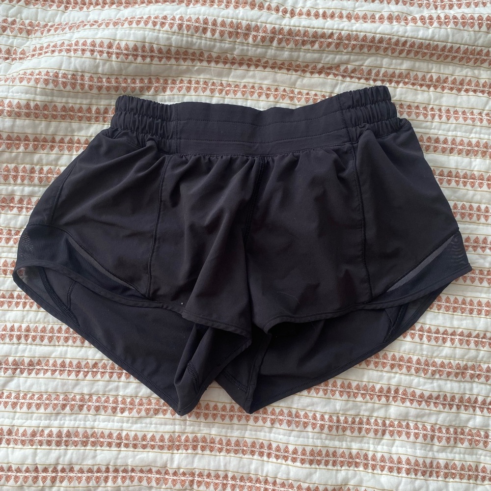Lululemon black hotty hot size 4